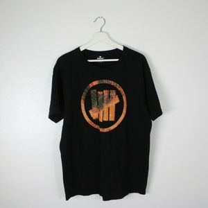 Undefeated Mens Shirt L Streetwear Skateboard Logo
